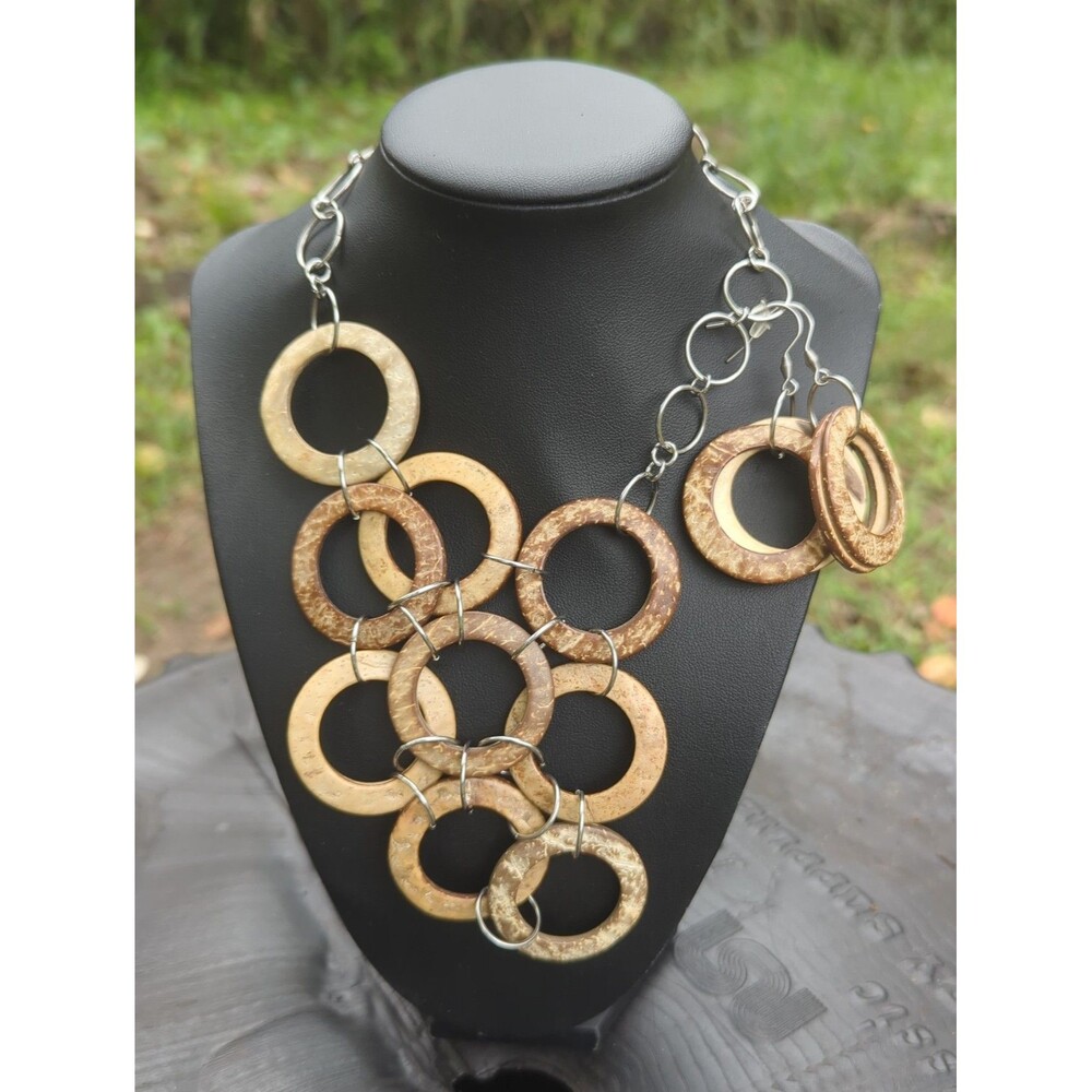 Coconut Shell Jewelry  Set - Picture 3 of 3